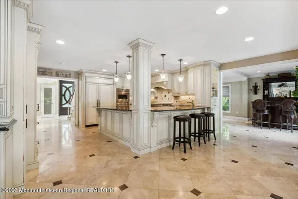 4 Beaver Hill Road, Morganville, NJ 07751