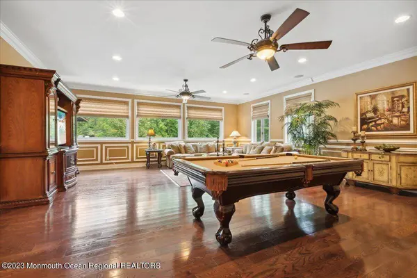 4 Beaver Hill Road, Morganville, NJ 07751