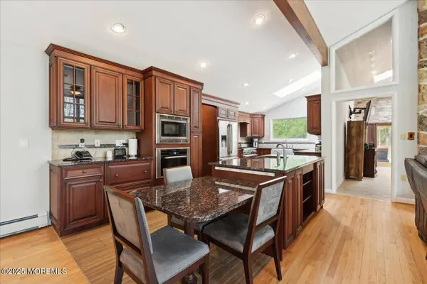 166 Oakland Mills Road, Manalapan, NJ 07726