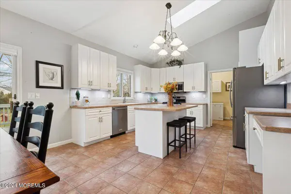 40 Leiden Road, Freehold, NJ 07728