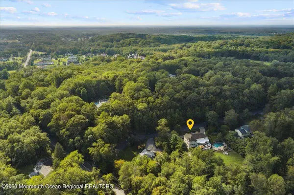4 Beaver Hill Road, Morganville, NJ 07751