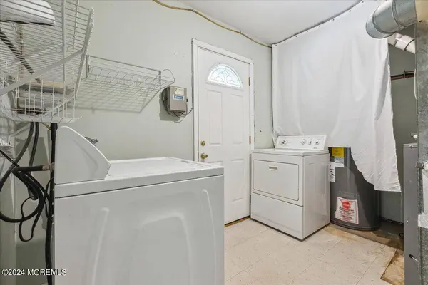25 Birmingham Drive, Manalapan, NJ 07726