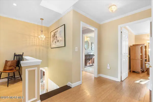 2 Palomino Way, Marlboro, NJ 07746