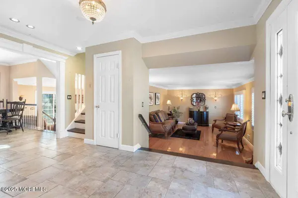 2 Palomino Way, Marlboro, NJ 07746