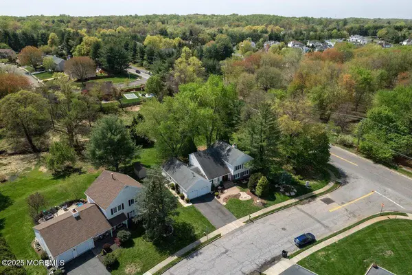 2 Palomino Way, Marlboro, NJ 07746