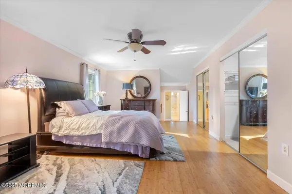 2 Palomino Way, Marlboro, NJ 07746