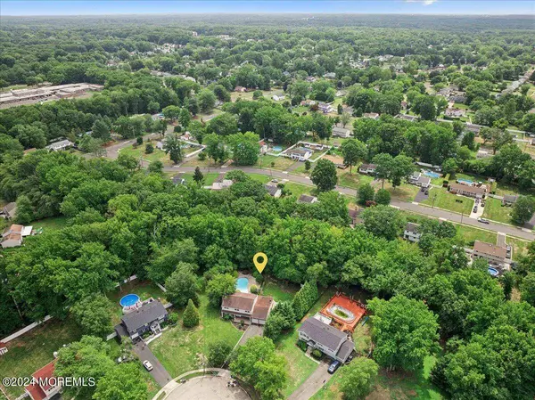25 Birmingham Drive, Manalapan, NJ 07726