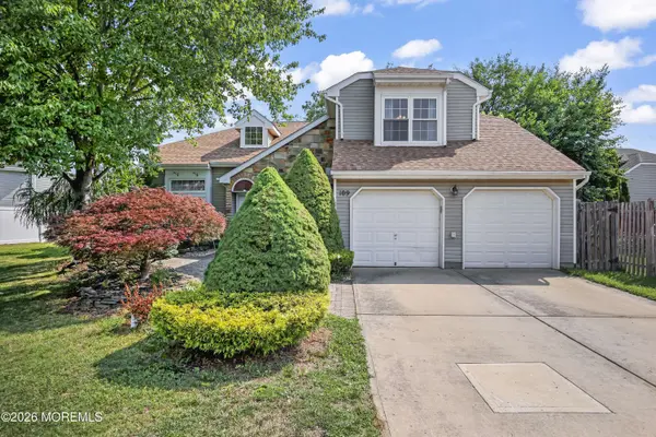 109 Kentucky Way, Freehold, NJ 07728