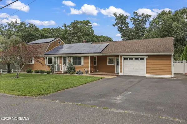 67 Crest Drive, Howell, NJ 07731