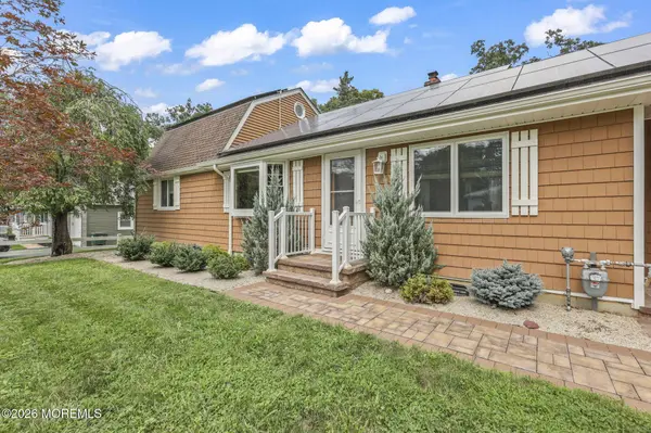 67 Crest Drive, Howell, NJ 07731