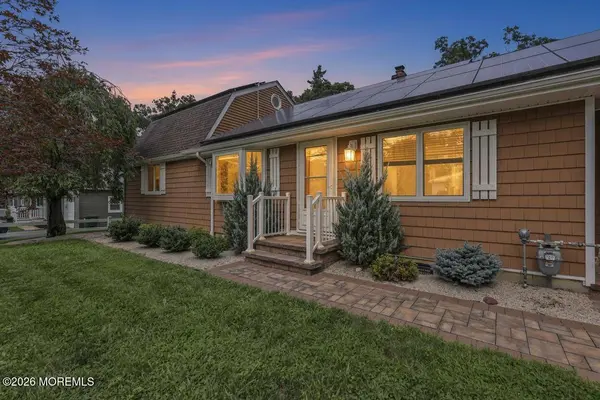 67 Crest Drive, Howell, NJ 07731