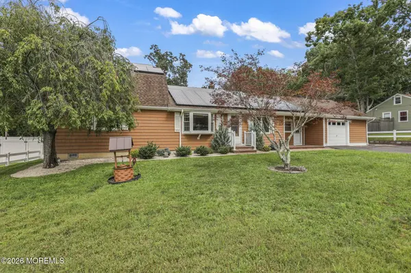 67 Crest Drive, Howell, NJ 07731