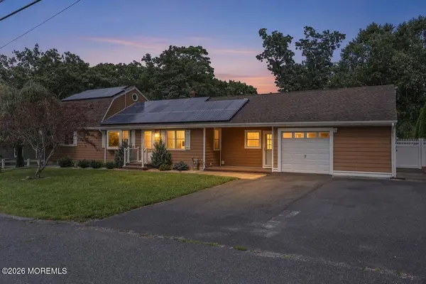67 Crest Drive, Howell, NJ 07731
