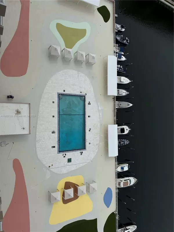 250 174th St #2307, Sunny Isles Beach, FL 33160