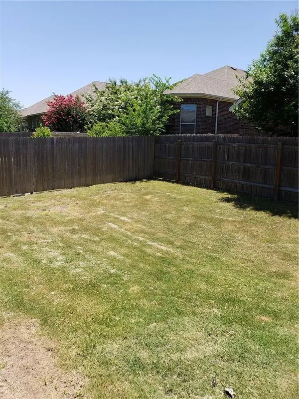 533 Peregrine WAY, Leander, TX 78641