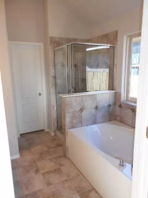 533 Peregrine WAY, Leander, TX 78641