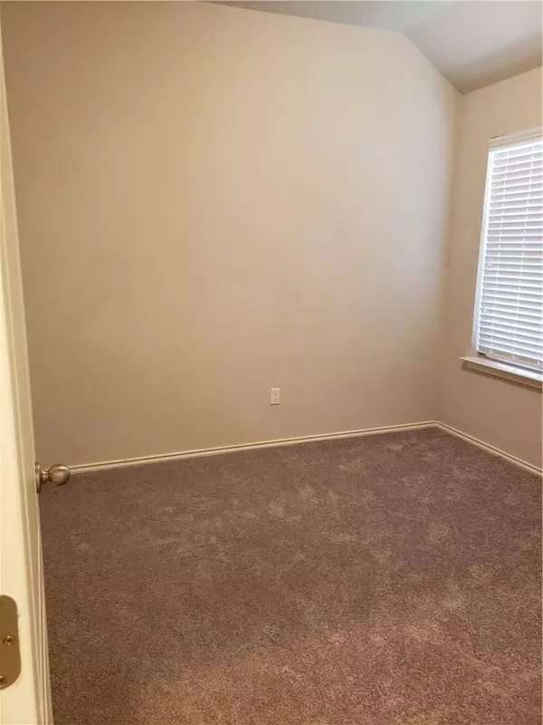 533 Peregrine WAY, Leander, TX 78641