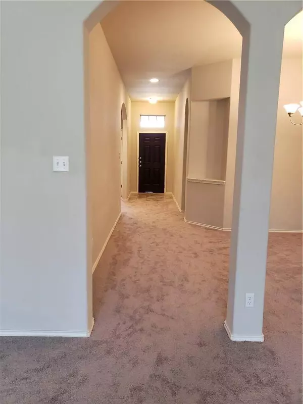 533 Peregrine WAY, Leander, TX 78641