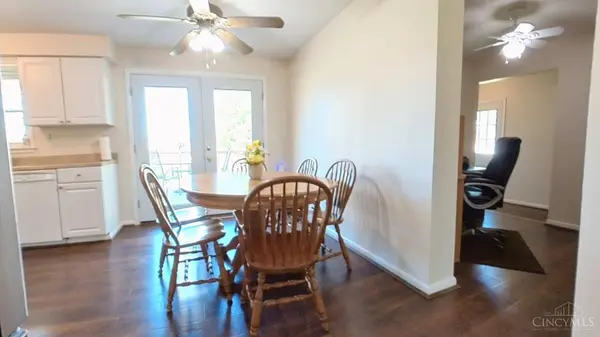 558 Marjorie Ln, Union Twp, OH 45244