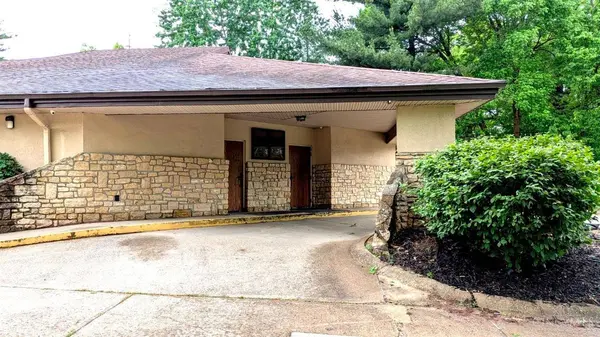 5629 Bridgetown Rd, Green Twp, OH 45248