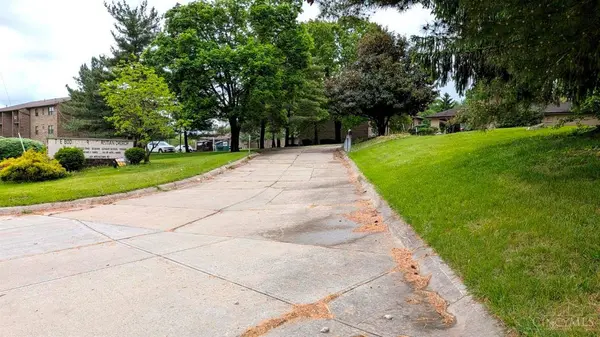 5629 Bridgetown Rd, Green Twp, OH 45248