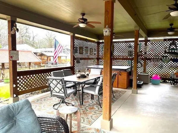 14156 Shadow Bay DR, Willis, TX 77318