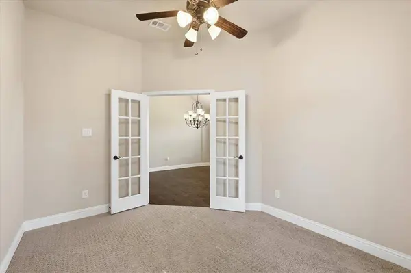 7533 Rothbury Drive, Fort Worth, TX 76179