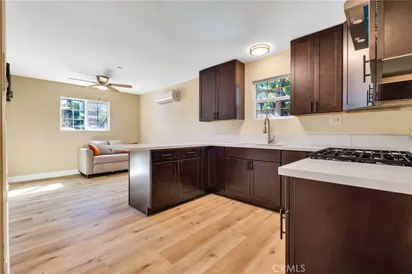 1972 Olive #A, Long Beach, CA 90806