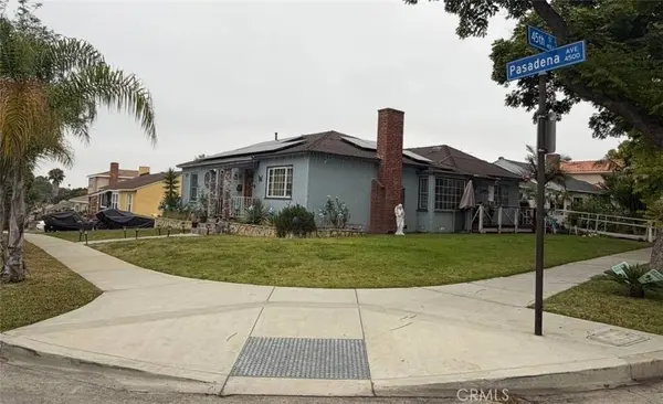 4504 Pasadena, Long Beach, CA 90807