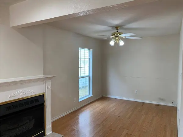406 S Jefferson Street S, Irving, TX 75060