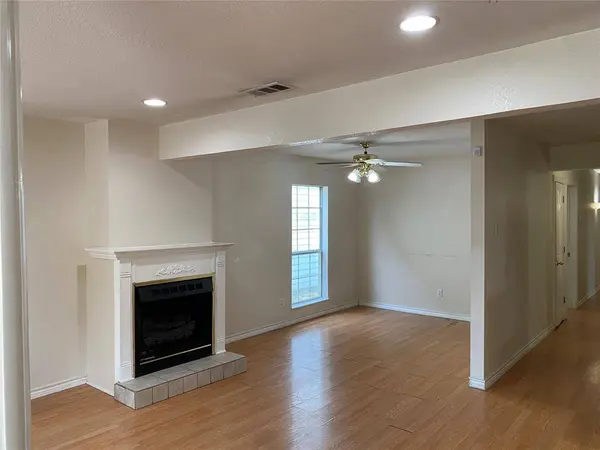 406 S Jefferson Street S, Irving, TX 75060