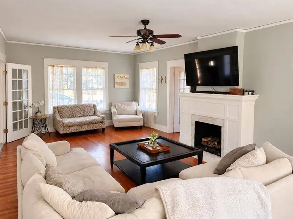 2221 Park Place Avenue, Fort Worth, TX 76110
