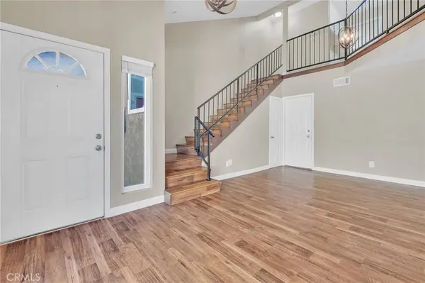 1010 S Victoria AVE, Corona, CA 92879