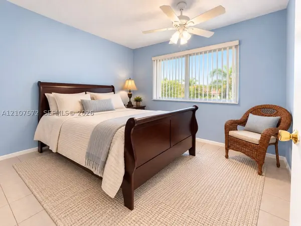 1425 Atlantic Shores Blvd #501