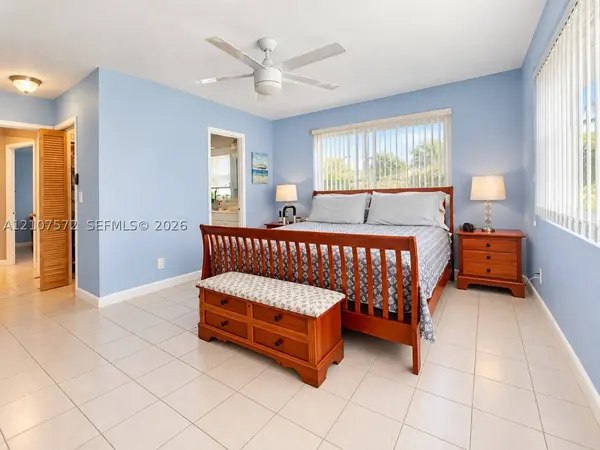 1425 Atlantic Shores Blvd #501, Hallandale Beach, FL 33009