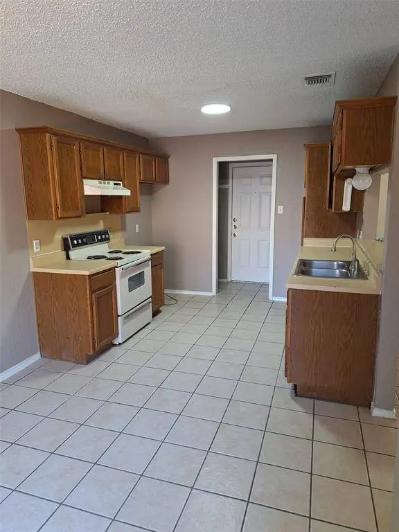 4525 Compass Court, Fort Worth, TX 76135