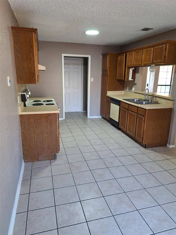4525 Compass Court, Fort Worth, TX 76135