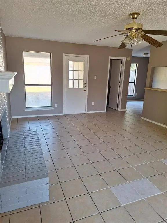4525 Compass Court, Fort Worth, TX 76135