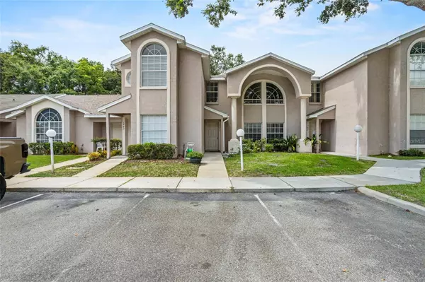 1645 WINDSOR OAK CT, Kissimmee, FL 34744