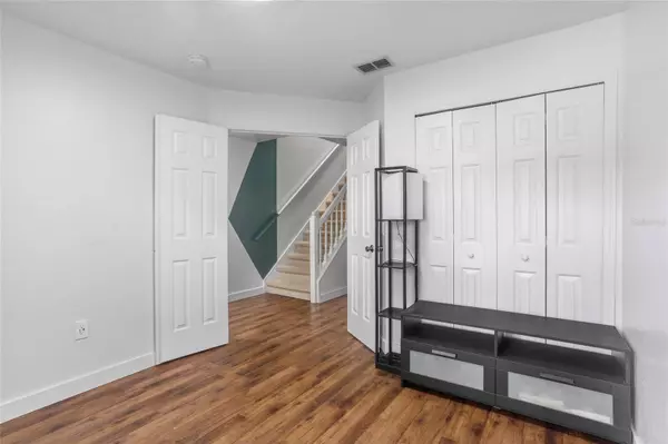 1645 WINDSOR OAK CT, Kissimmee, FL 34744