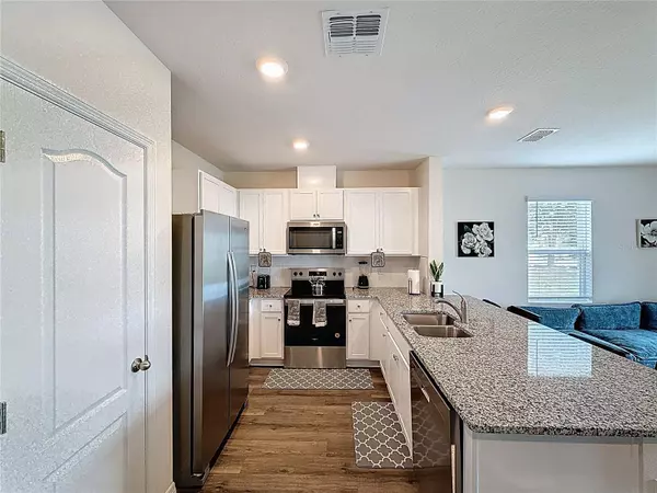 1303 TALLOWWOOD LN, Davenport, FL 33837