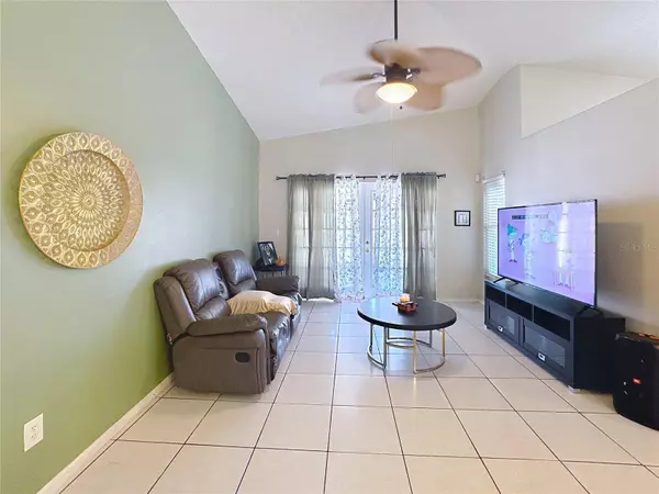 3217 BREWSTER DR, Kissimmee, FL 34743