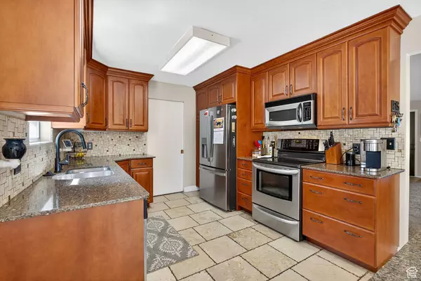 2820 E 3600 N, Layton, UT 84040