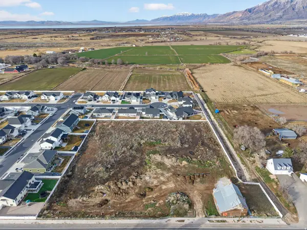 3940 W 2800 N, Plain City, UT 84404