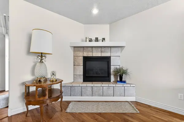 2465 N DORCHESTER AVE, Harrisville, UT 84414