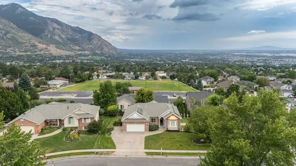 869 E 3350 N, North Ogden, UT 84414