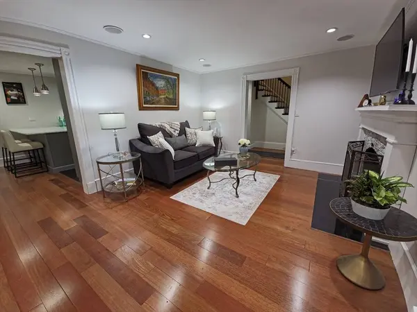 9 Venner Rd, Arlington, MA 02476