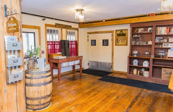 10 Baldwinville Road, Templeton, MA 01468