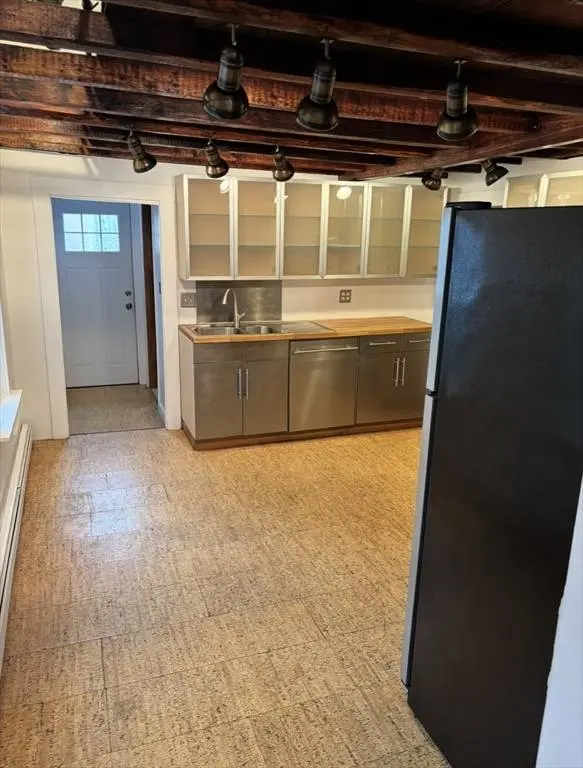 18 Tremont St. #2, Cambridge, MA 02139