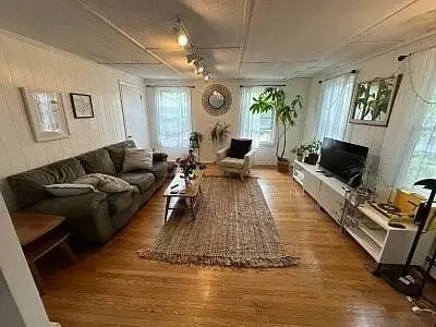 18 Tremont St. #2, Cambridge, MA 02139